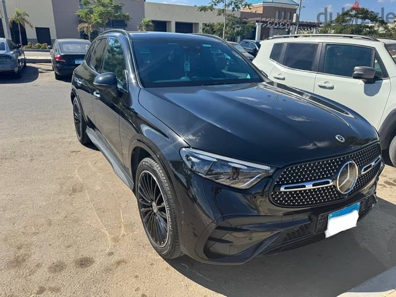 Mercedes-Benz GLC 300 2023 1