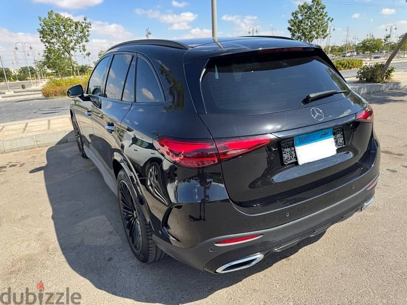 Mercedes-Benz GLC 300 2023 2