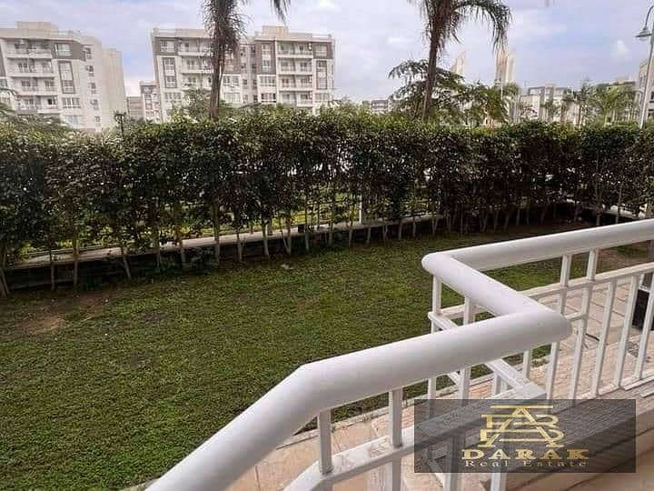 own a 106 sqm apartment + 55 sqm ground floor with a private garden, available for delivery within a year, overlooking a wide garden, for sale in the 0