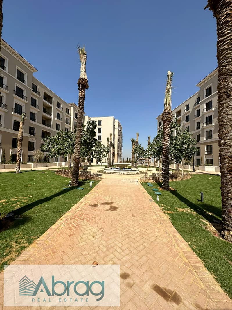 For sale, a two-bedroom apartment, ready for delivery soon, in Sheikh Zayed, finished with air conditioners, old price, Village West Compound 8