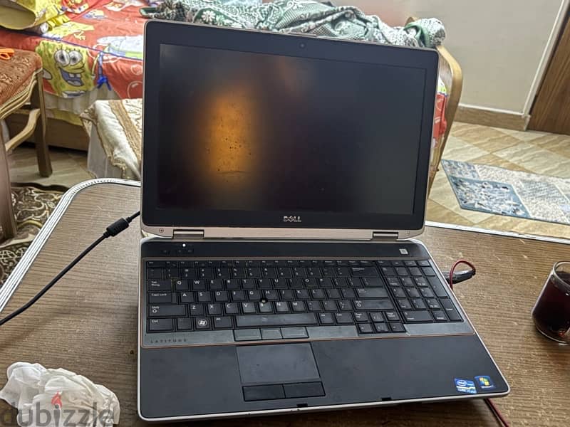 Dell latitude E6520 2