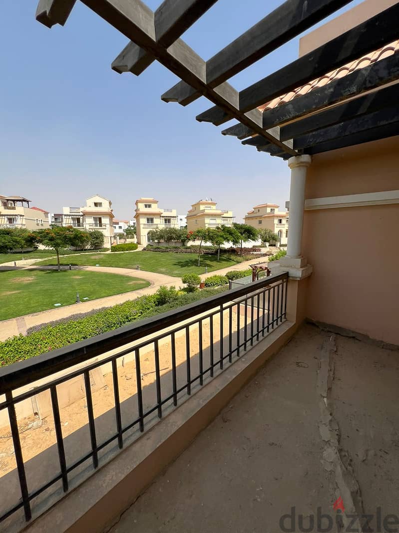 Villa in hydepark new cairo south teseen 10