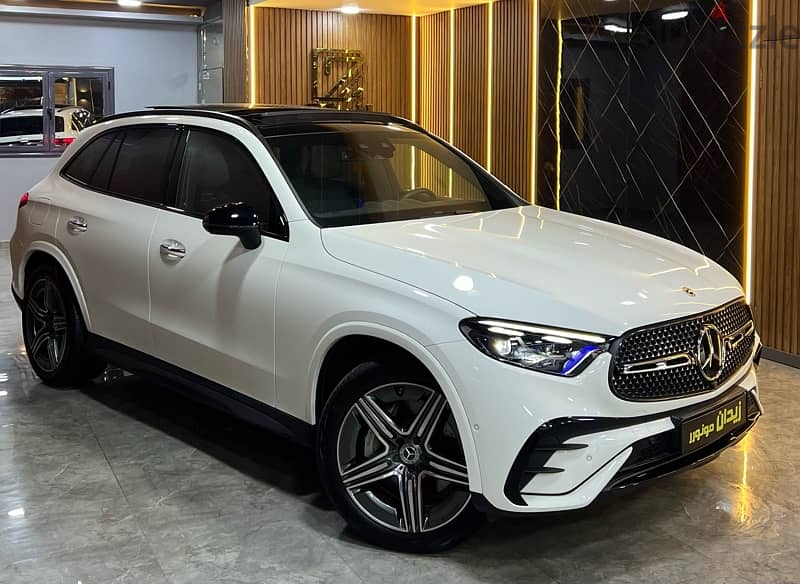 Mercedes-Benz GLC 300 2023 1