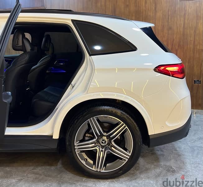 Mercedes-Benz GLC 300 2023 3