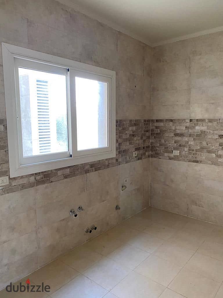 Townhouse Corner for sale in Atrio Iwan Compound, Sheikh Zayed 2