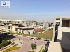 Apartment Bahri Fully finished prime location for sale in Fifth Square