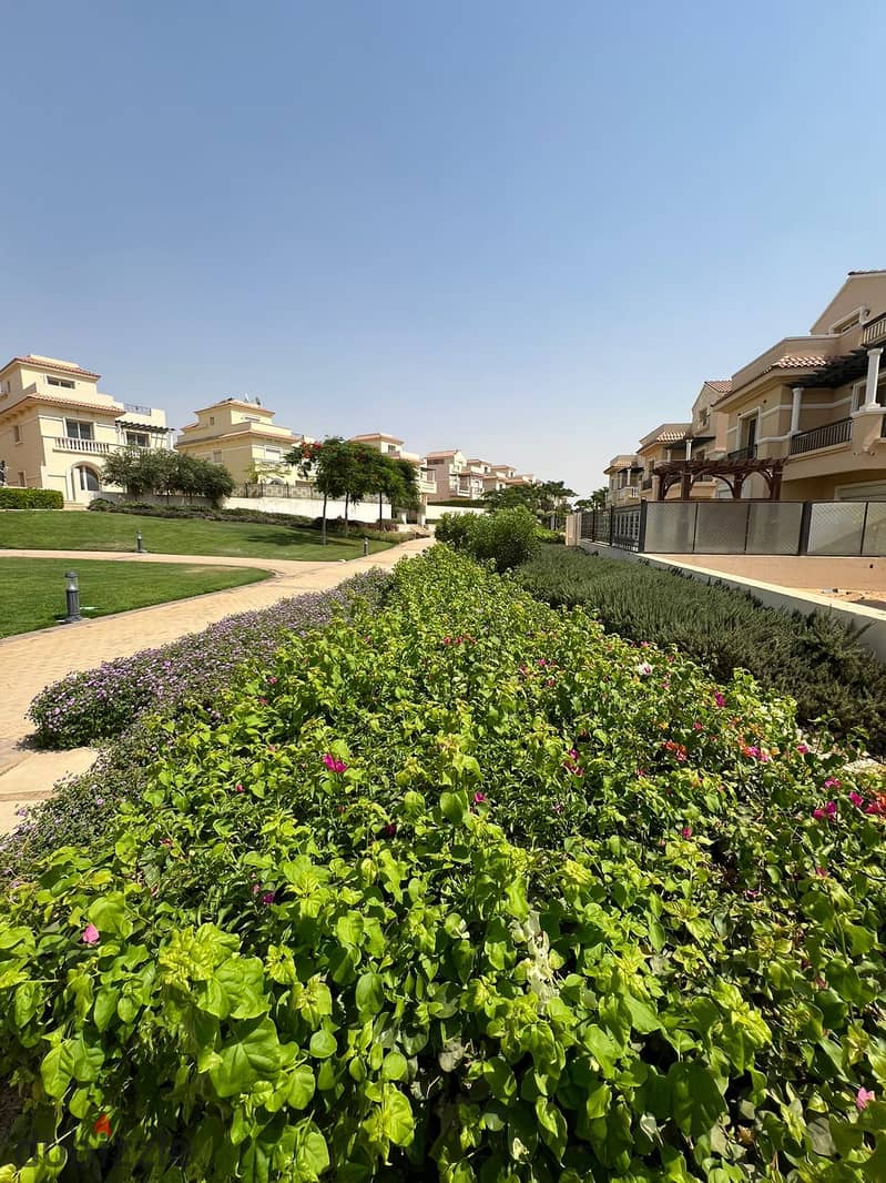 OPPORTUNITY , STAND ALONE VILLA FOR SALE A GREAT PRICE , READY TO MOVE IN HYDE PARK NEW CAIRO 3