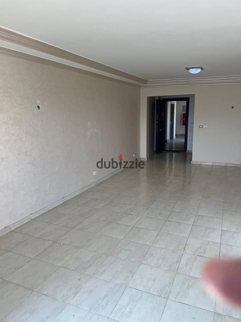 An apartment at madinaty B3 for rent 140m 8