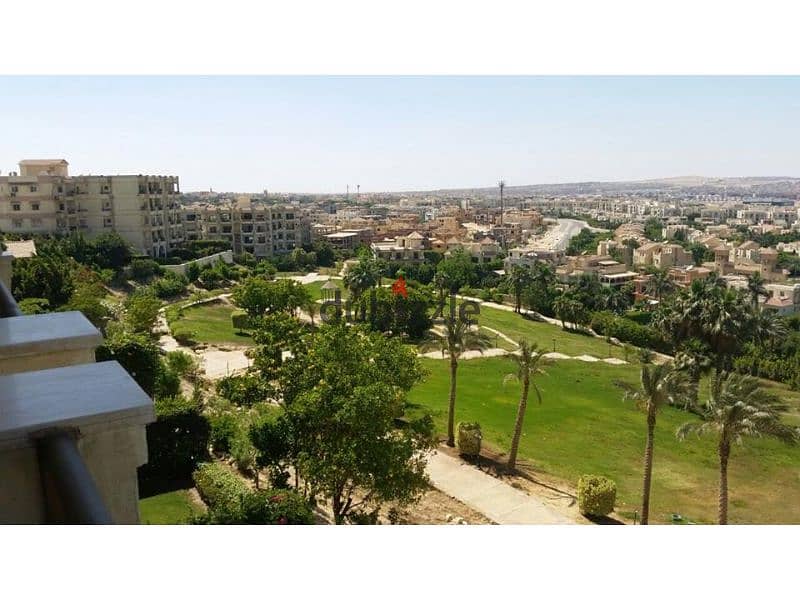 Apartment for sale in Zayed 2000 Compound, Sheikh Zayed, with an open and distinctive view 4