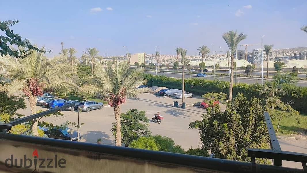 Apartment for sale in Zayed 2000 Compound, Sheikh Zayed, with an open and distinctive view 8