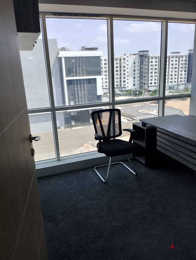 A fully furnished administrative office in the Business Plus Mall , directly on North teseen , in front of Maxim Mall and close to transportation 0