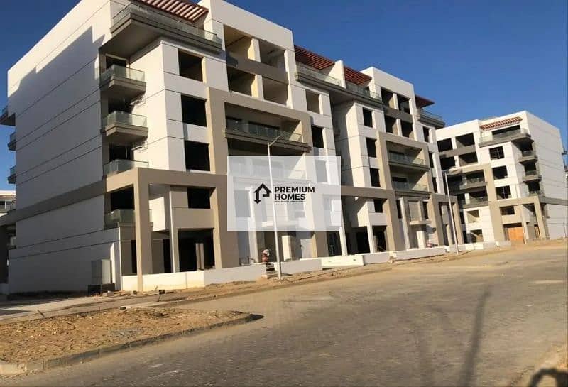 Apartment 200 m ground floor, double open view, immediate delivery in Hyde Park Compound, New Cairo, with a down payment and installments at a special 4