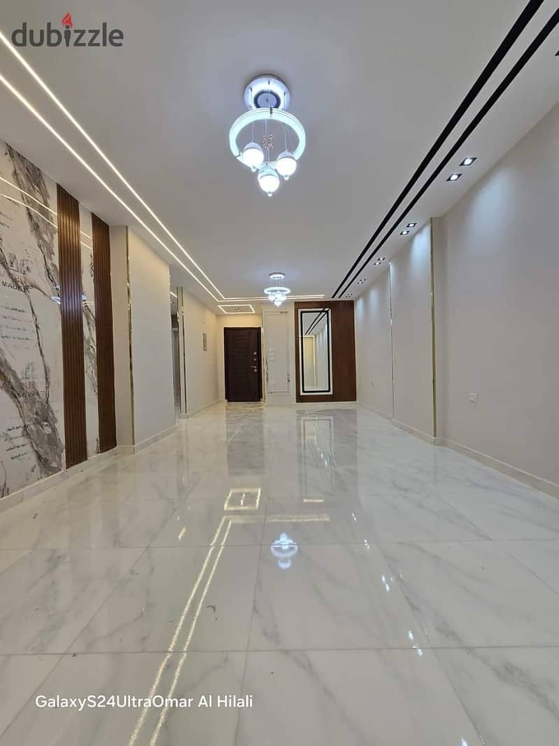 For sale 145 m apartment in Lugar Compound in  Sheikh Zayed City in installments over 8 years للبيع شقة 145م لقطة فى كمبوند لوجار بمدينة الشيخ زايد 0