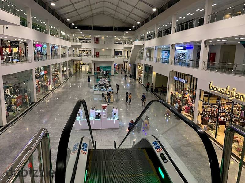 With a down payment of (300 thousand), I own a commercial store in Nord Mall in 6th October City  Nord mall بمقدم (300 الف) امتلك محل تجارى فى مول 2