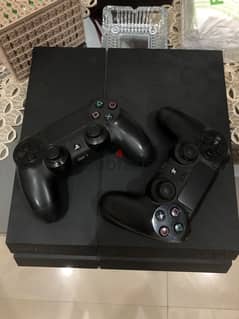 Ps4 و دراعات اصلي مع الجهاز