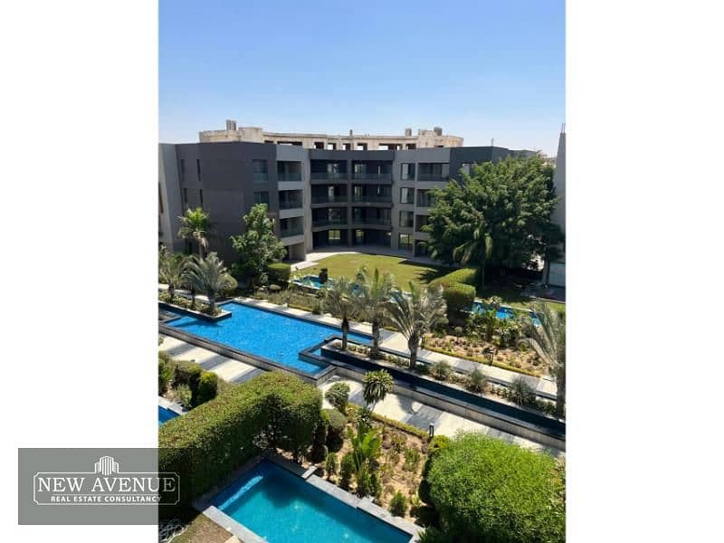 Apartment ready to move prime location-Silver Palm 5