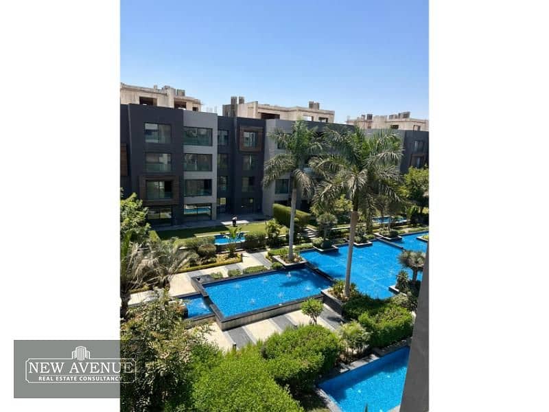 Apartment ready to move prime location-Silver Palm 6