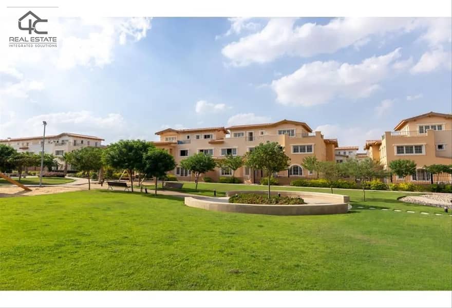 Open view over landscape Standalone  in Hyde park 6