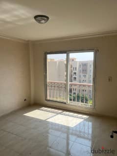 Apartment for rent empty in Madinaty B3