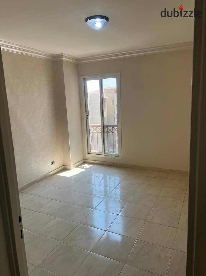 Apartment for rent empty in Madinaty B3 2