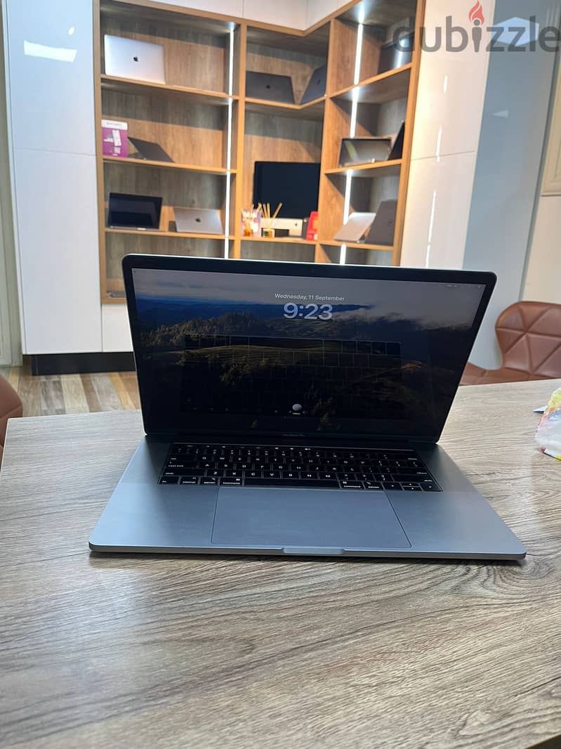 Macbook Pro 15 inch 2019 بافضل سعر وضمان 2