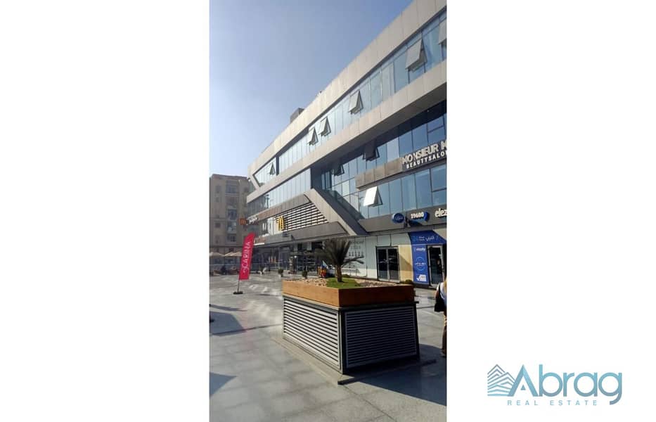 Shop 130m For Sale in The Gate Plaza El Sheikh Zayed immediate delivery DP 30% over 3 YRS 5