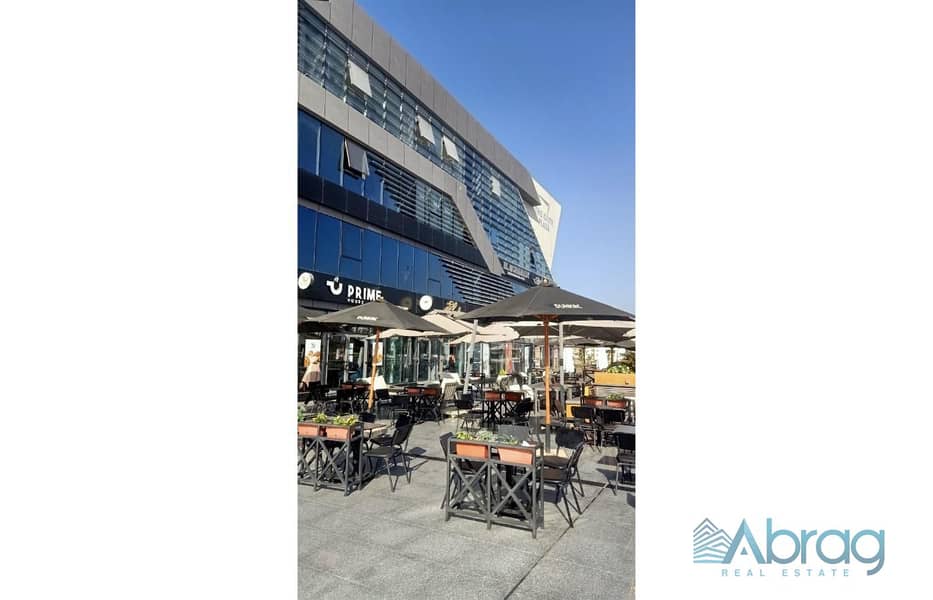 Shop 130m For Sale in The Gate Plaza El Sheikh Zayed immediate delivery DP 30% over 3 YRS 7