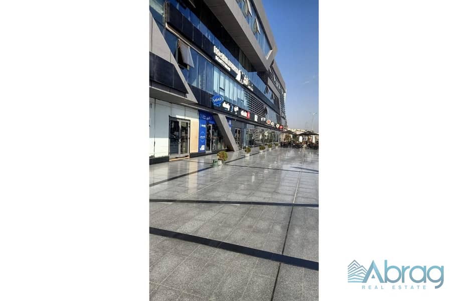 Shop 130m For Sale in The Gate Plaza El Sheikh Zayed immediate delivery DP 30% over 3 YRS 8