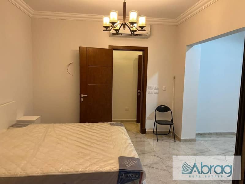 One-room ground apartment for sale, courtyard, furnished centers 7