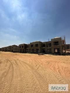 Townhouse for sale in Village West Compound, Dorra Sheikh Zayed Company