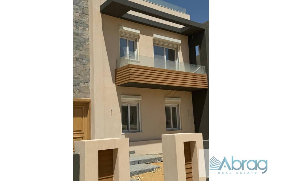 Villa for sale in ZAYARD Palmer Compound, 4 minutes from Dahshur Link, installment period up to 10 years 1