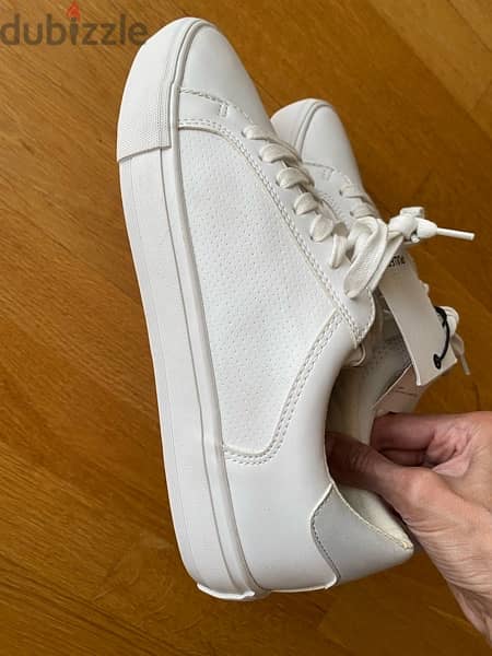 Pull & Bear basic sneakers men size 41.5 1