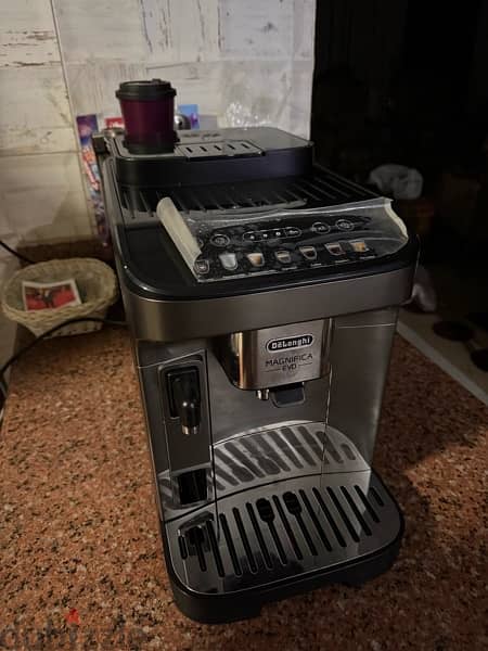 ماكينة Delonghi Magnificat Evo تم فتحها للتجربة فقط جديدة واردالإمارات 0