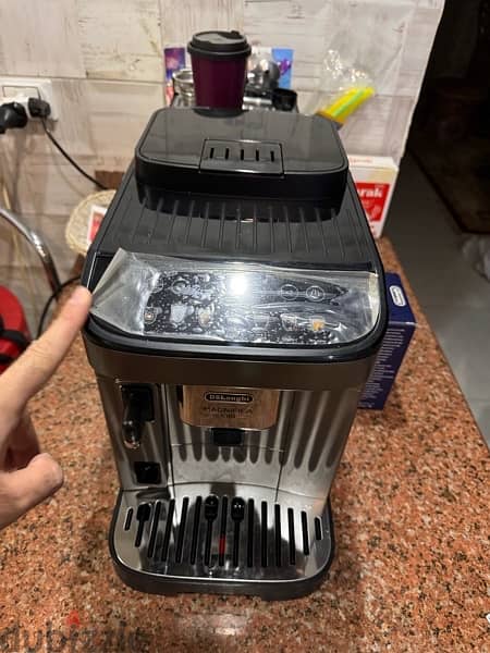 ماكينة Delonghi Magnificat Evo تم فتحها للتجربة فقط جديدة واردالإمارات 1