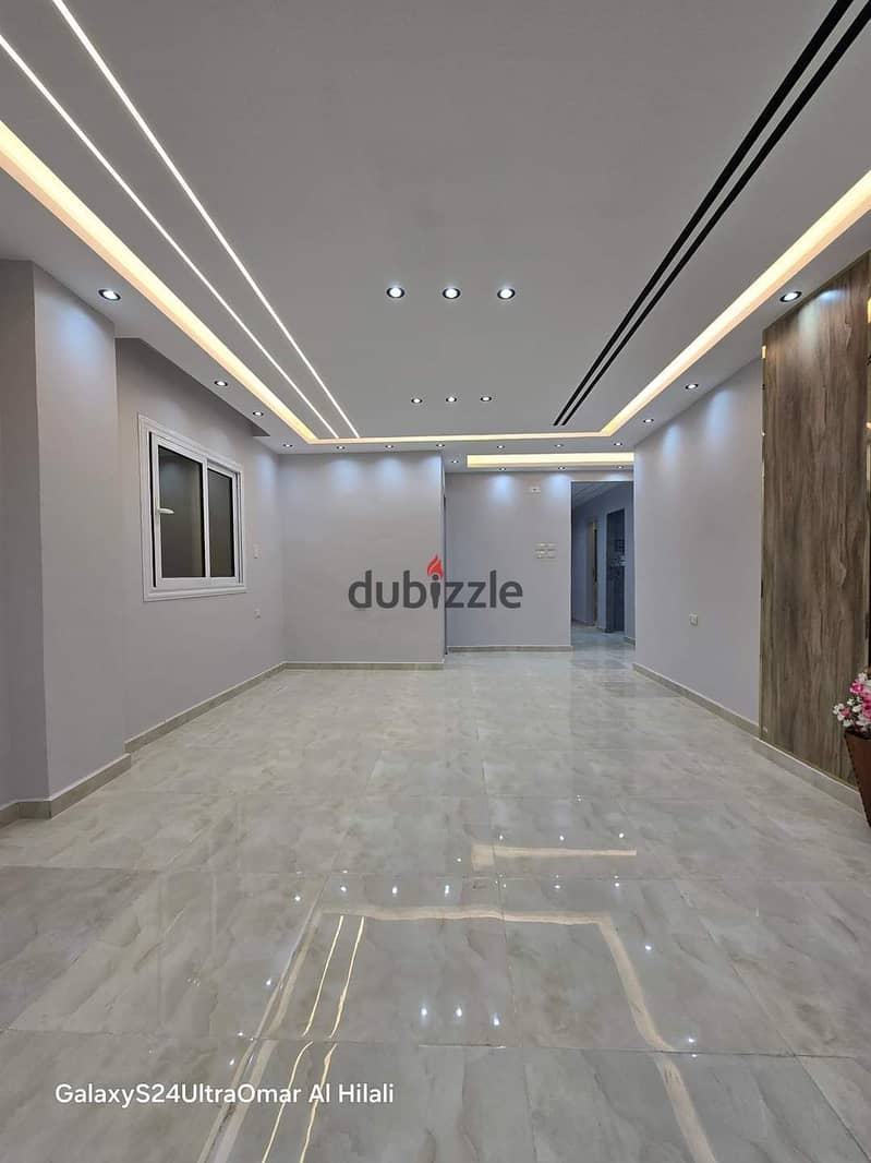 For sale apartment 120m in Karnak Compound in Sheikh Zayed City with installments over 7 years للبيع شقة 120 م فى كمبوند الكرنك بقلب مدينة الشيخ زايد 1