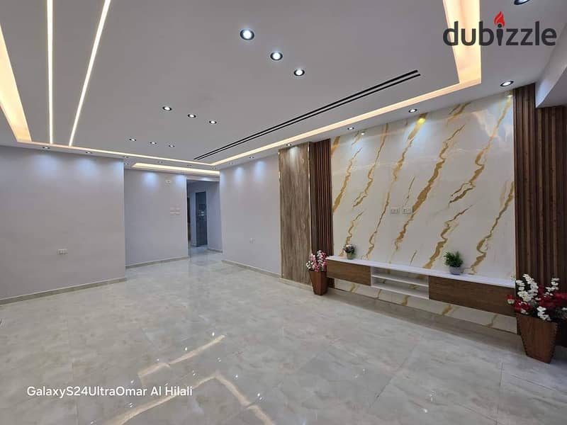 For sale apartment 120m in Karnak Compound in Sheikh Zayed City with installments over 7 years للبيع شقة 120 م فى كمبوند الكرنك بقلب مدينة الشيخ زايد 2