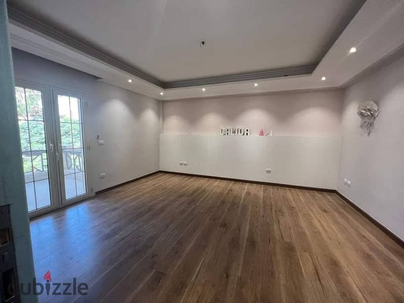 للبيع فيلا توين هاوس 240م فى كمبوند ريو مدينة الشيخ زايد For sale 240m twin house in Rio Compound in Sheikh Zayed City in installments over 10 years . 2