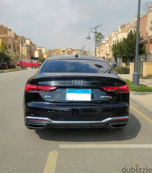 Audi A5 2022 3