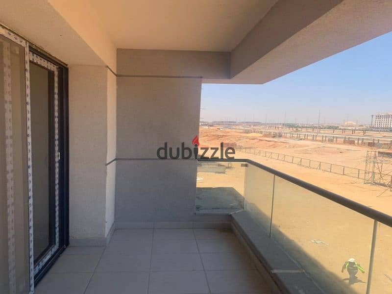 شقة 3غرف للبيع متشطبة بالكامل في العاصمة الادارية امام النهر الاخضر بلو فيرتFinished 3BR Apartment for sale New Capital front of Green River Bleu Vert 9