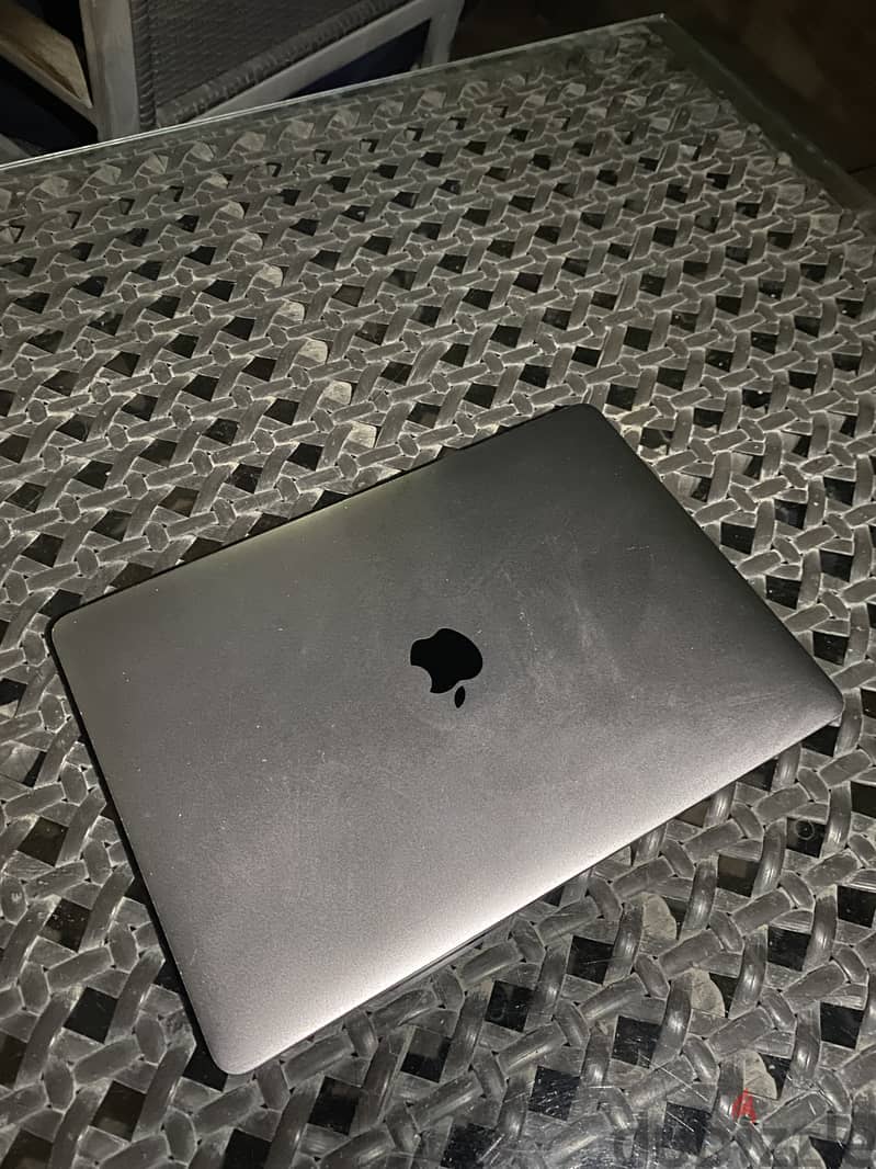 Macbook Pro 2017 - 13.3 Inch - Core i5 - 256GB Storage - 8GB RAM 3