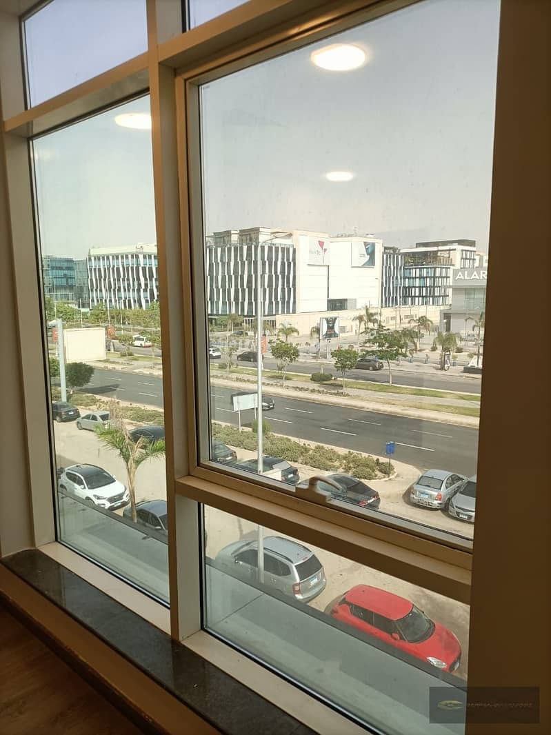 Office for rent in Trivium Mall, Sheikh Zayed: 71 square meters in a strategic location! An ideal opportunity for commercial activities with all facil 0