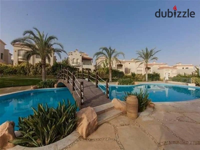 Twin-villa with an area of ​​400m fully finished + 200m garden for sale in La Vista 6 in Ain Sokhna, directly on the sea 4