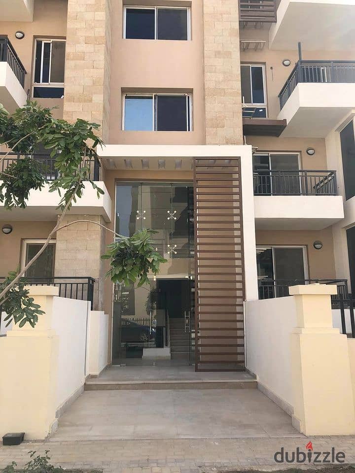 Apartment for sale in installments on a very special view on the landscape in front of Cairo Airport in the Taj City compound along Heliopolis 2