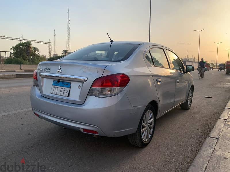 ميتسوبيشي اتراج mitsubishi attrage 2015 4