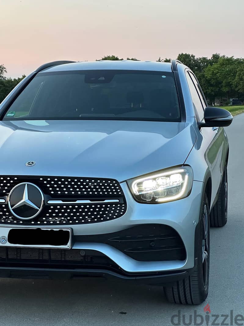 كسر زيرو GLC200 SUV AMG 4M ‘2022’ 39000KM 1