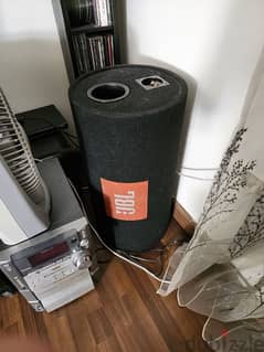 subwoofer 0