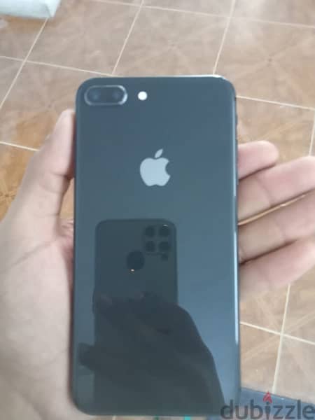 iPhone 8 Plus 0