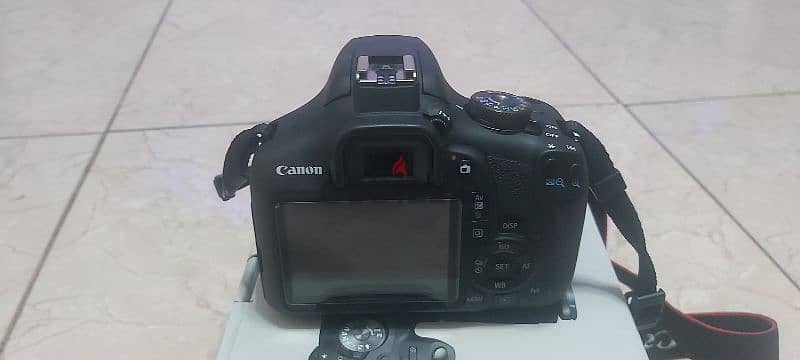 Canon 2000D like New 2