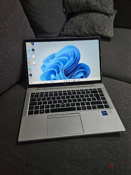 hp elitebook 840 G8 512 ssd 16 ram 0