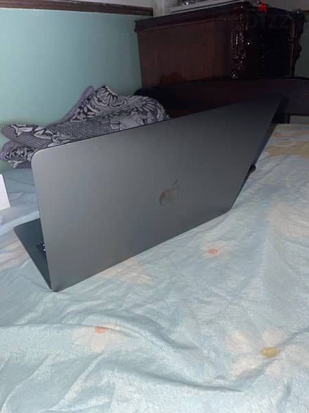 MacBook pro 2017 3